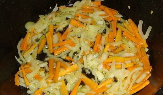 мясные рулетики с овощным рагу