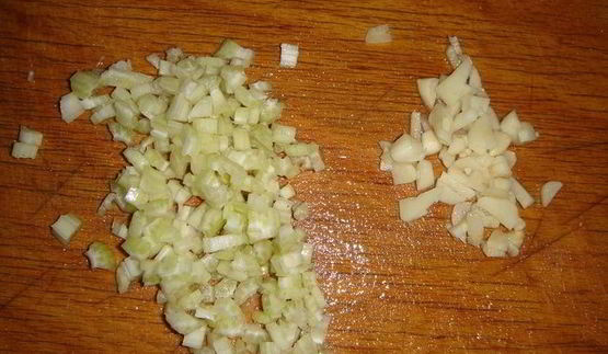 мясные рулетики с овощным рагу