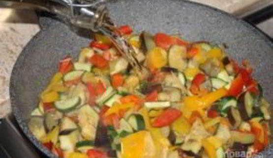 овощное рагу на сковороде