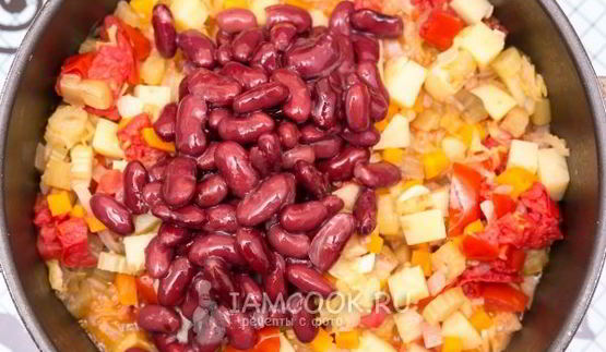 овощное рагу с красной фасолью