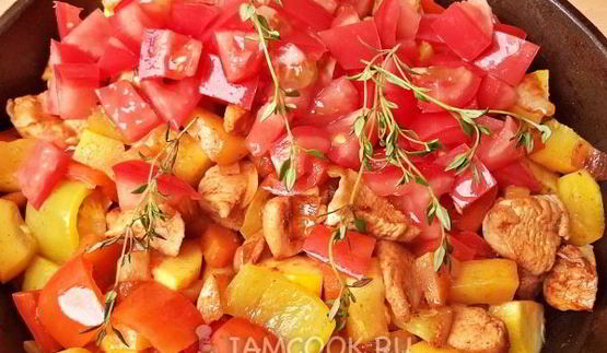 овощное рагу с куриной грудкой