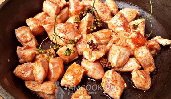 овощное рагу с куриной грудкой