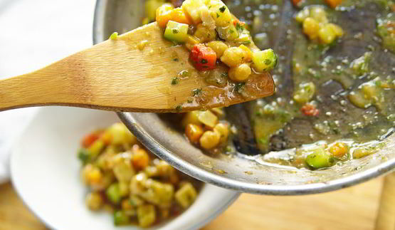 овощное рагу с нутом и корицей