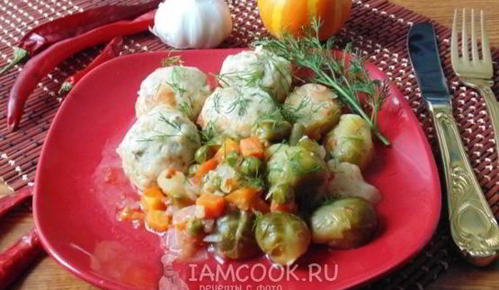 овощное рагу с тефтелями