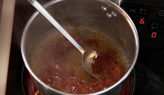 рагу из говядины с овощами в пряном соусе