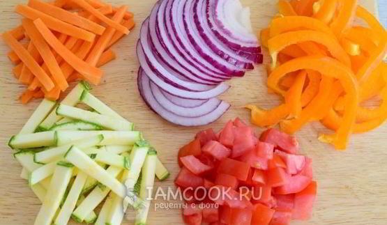 рагу из кабачков с курицей