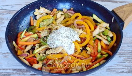 рагу из кабачков с курицей