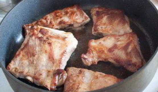 рагу из свиных ребрышек