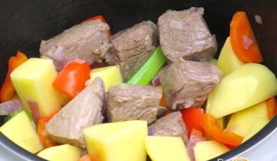 рагу из телятины с овощами в мультиварке