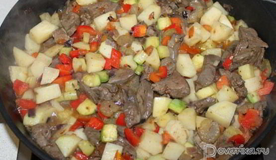 рагу овощное с печенью индейки