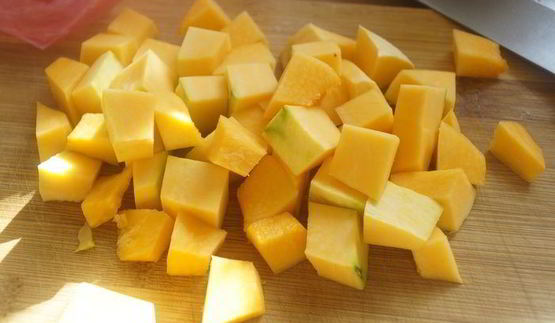 рагу со свининой и тыквой в горшочках