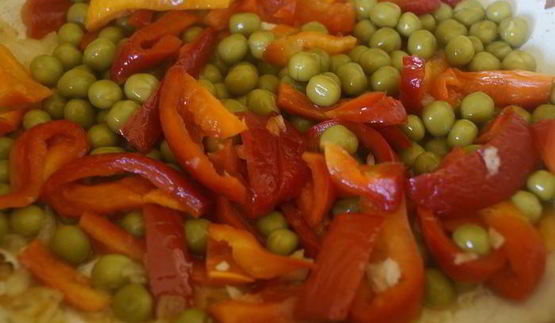 рагу со свининой и тыквой в горшочках