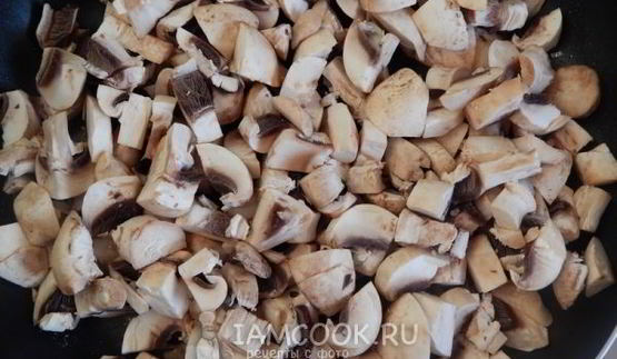 решти из картофеля с грибным рагу