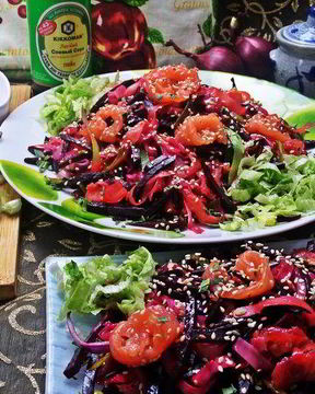 Рисовая лапша с рыбой и овощами