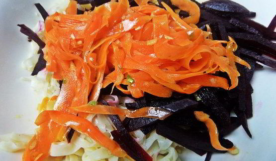 рисовая лапша с рыбой и овощами