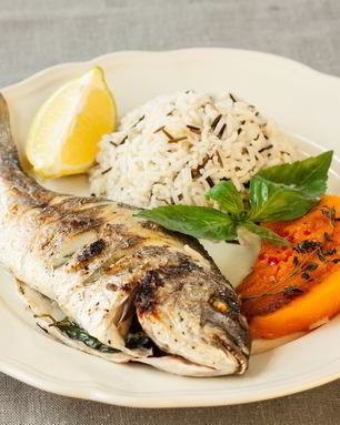 Дорада с дикими рисом и запеченной тыквой