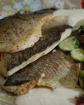 Дорада со свежим салатом