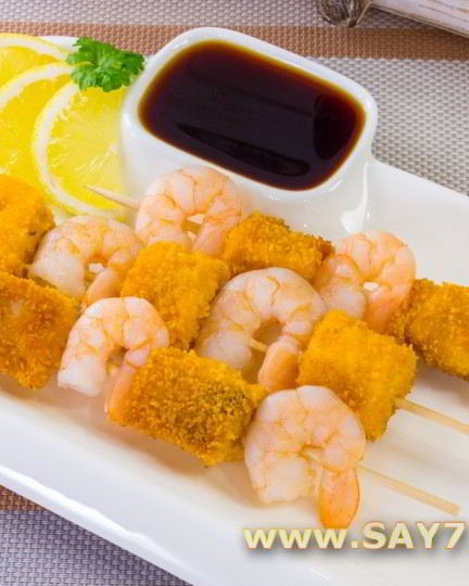 Рецепт горбуши с креветками на шпажках