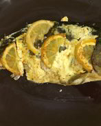 Карп со сметаной, лимоном и имбирем