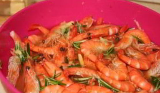 креветки с розмарином