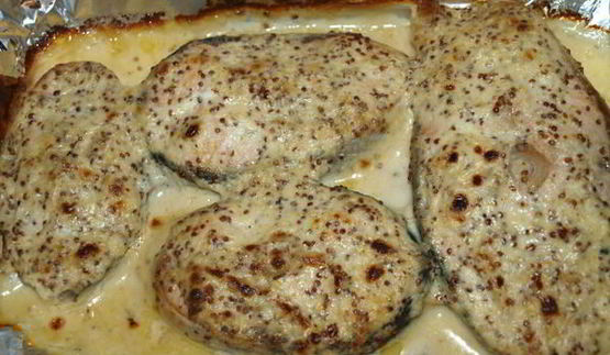 лосось под сметанно-горчичной корочкой