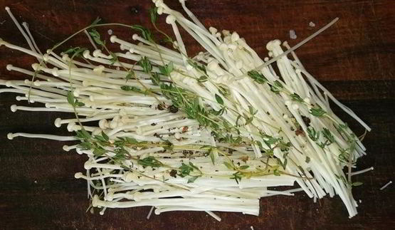 лосось терияки с грибами еноки