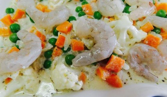 рыба с овощами, запеченная под тестом фило