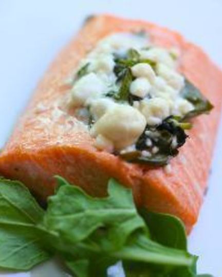 Рецепт семги с брынзой и базиликом