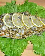 Тунец, запеченный целиком