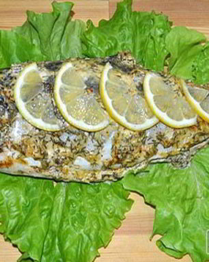 Тунец, запеченный целиком