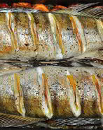 Запеченный судак на овощной подушке