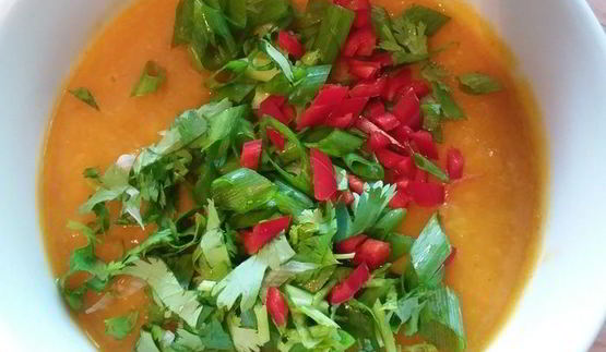 куриный шашлычок по-карибски с манговой сальсой