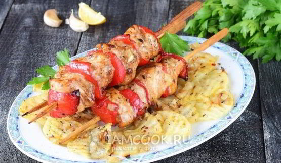 куриный шашлык с картошкой в духовке