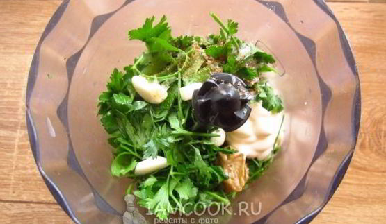 куриный шашлык в зеленом маринаде