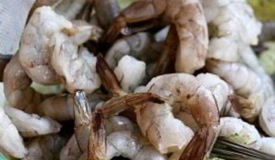 шашлык из креветок с семечками тыквы