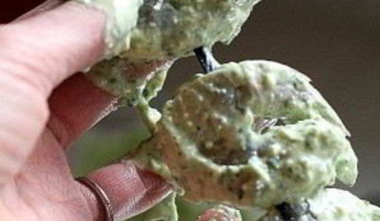 шашлык из креветок с семечками тыквы