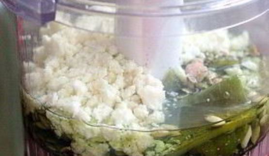 шашлык из креветок с семечками тыквы