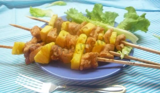 шашлык из курицы по-гавайски