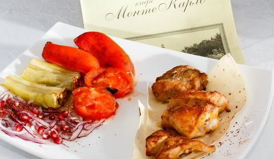 шашлык из курицы с овощами