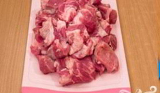 шашлык из свинины, маринованый в помидорах