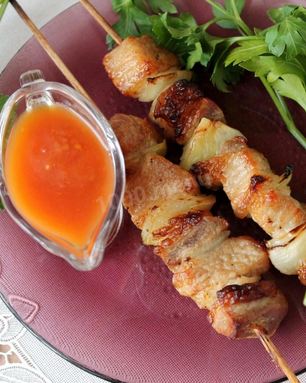 Шашлык из свинины с маринадом из лука и кефира