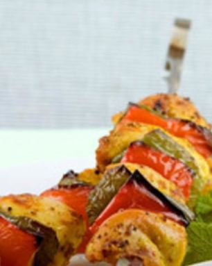 Шашлыки из курицы с карри-майонезом