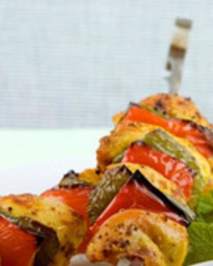 Рецепт шашлыков из курицы с карри-майонезом