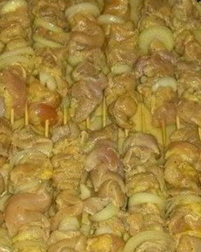 Сочный куриный шашлык с картофелем в духовке