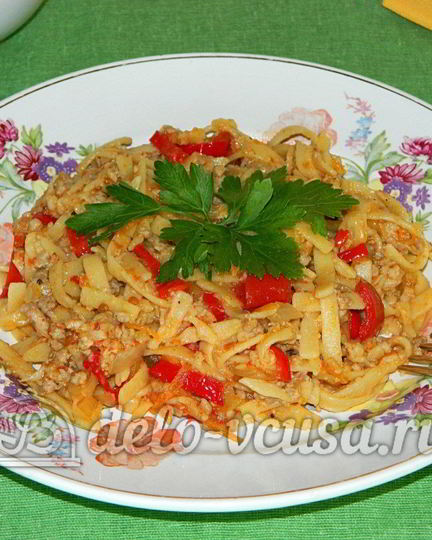 Рецепт яичной лапши с мясом и овощами