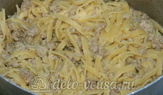 яичная лапша с мясом и овощами