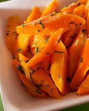 Карамелизованная морковь в кленовом сиропе