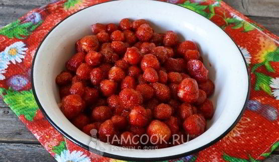 клубничный сироп