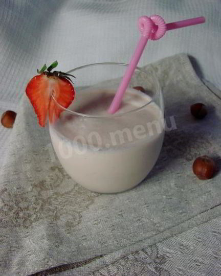 Рецепт коктейля бананово-клубничный