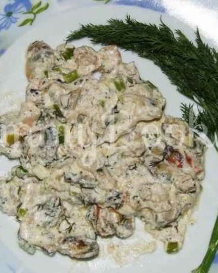 Рецепт коктейля морского в сметане с зеленью